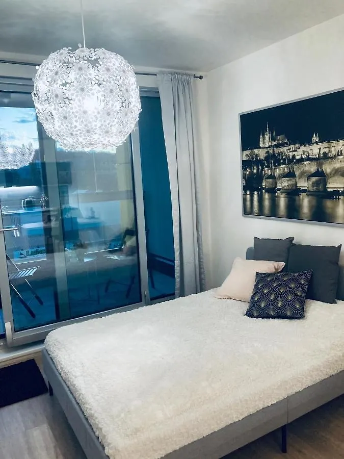 Apartement Blanc Harfa Design Prag