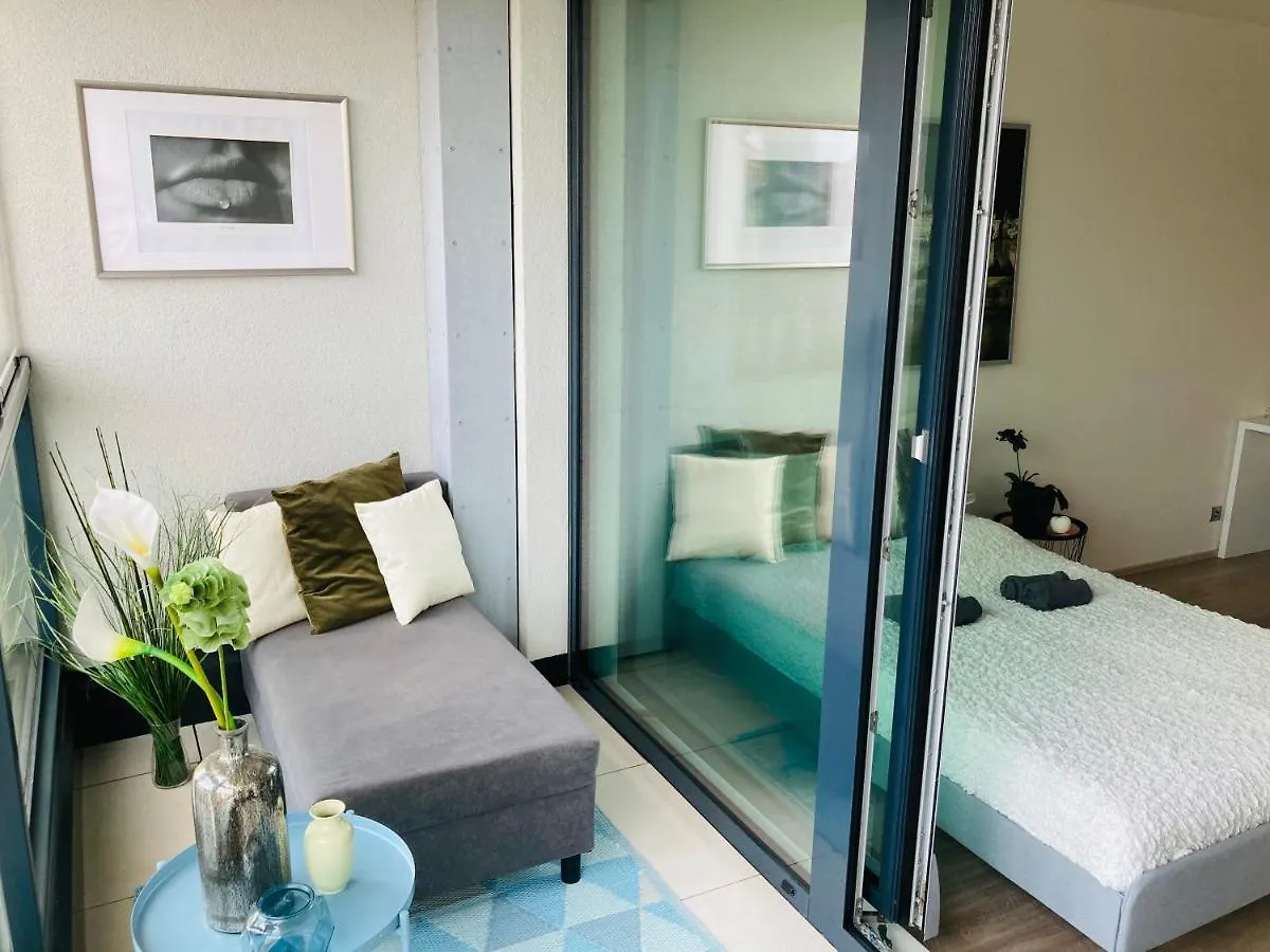 Apartement Blanc Harfa Design Prag 0*,